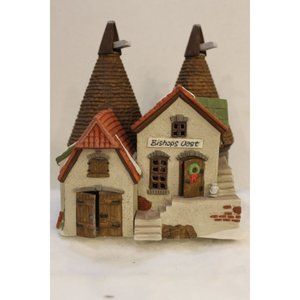 Dept 56 Dickens Village - Bishop Oast House   soi2023